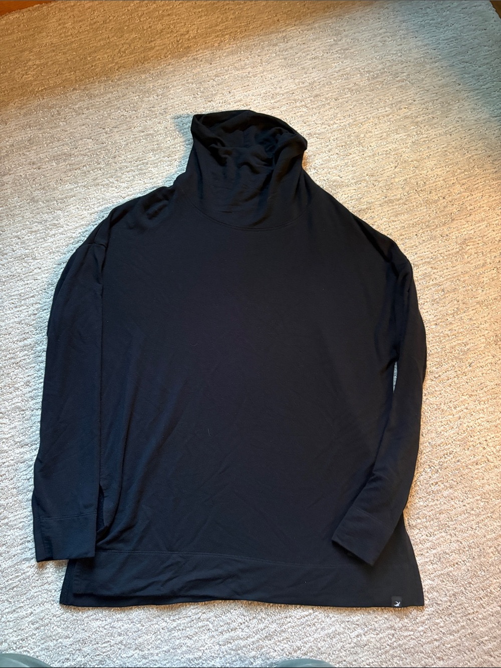 Black turtleneck tunic sweater!